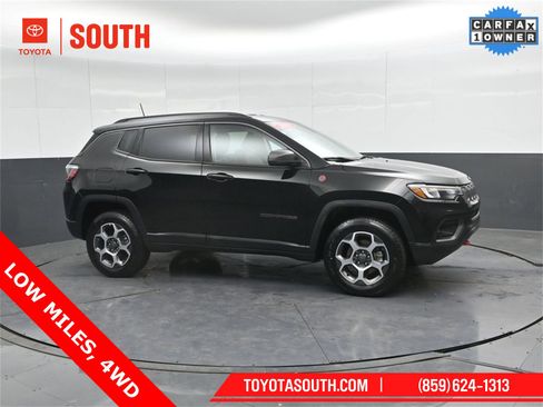 Used 2022 Jeep Compass Trailhawk w/ Trailhawk Convenience Group image 1