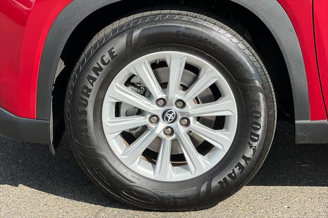 Certified 2024 Toyota Grand Highlander FWD image 32