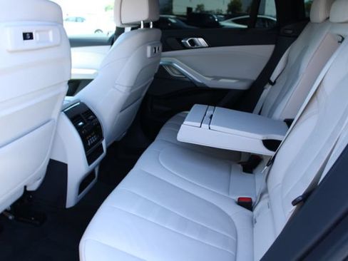 Used 2021 BMW X6 xDrive40i w/ M Sport Package AWD/4WD image 45