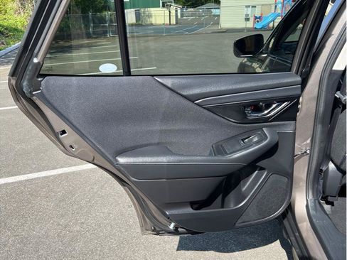 Used 2024 Subaru Outback Premium image 16