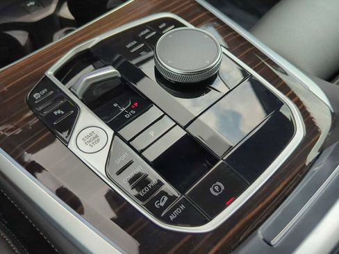 Certified 2024 BMW X5 xDrive40i w/ M Sport Package image 33