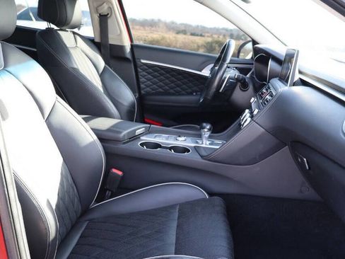 Used 2020 Genesis G70 2.0T w/ Prestige Package image 15