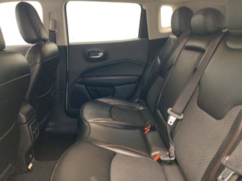 Used 2020 Jeep Compass Trailhawk AWD/4WD image 18