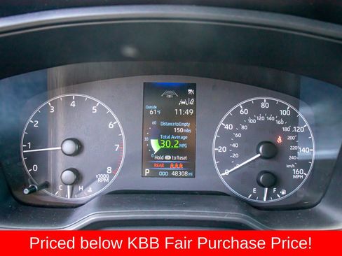 Used 2024 Toyota Corolla Cross LE FWD image 19