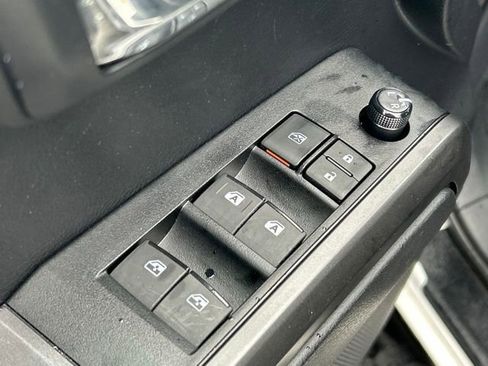 Used 2020 Toyota Tacoma TRD Sport w/ Technology Package AWD/4WD image 12