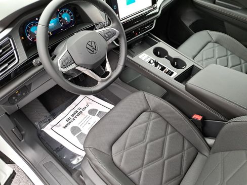 New 2026 Volkswagen Atlas Cross Sport SE image 15