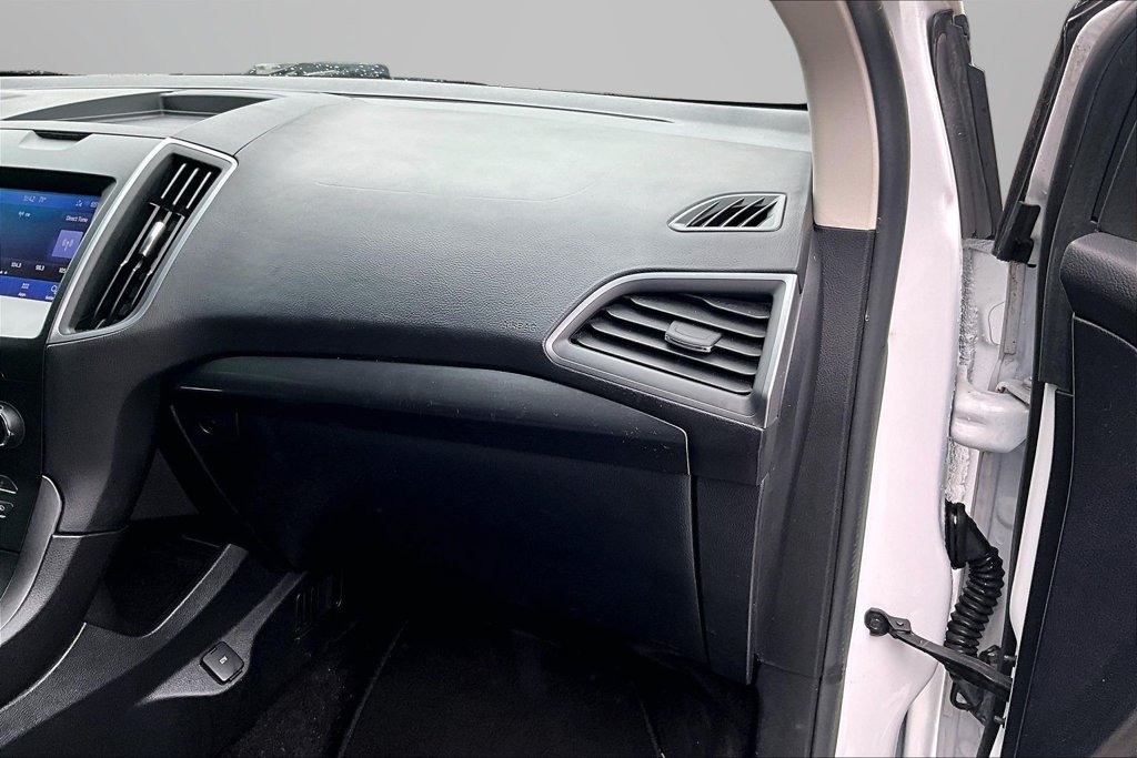 Used 2020 Ford Edge SE AWD/4WD image 26