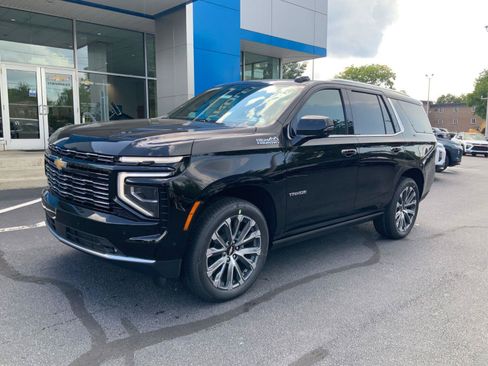 New 2026 Chevrolet Tahoe High Country AWD/4WD image 3