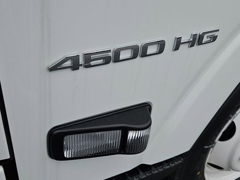 New 2024 Chevrolet Low Cab Forward image 19