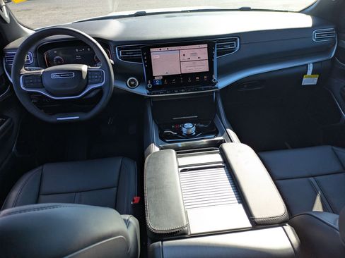 New 2026 Jeep Grand Wagoneer Limited w/ Premium Group II image 21