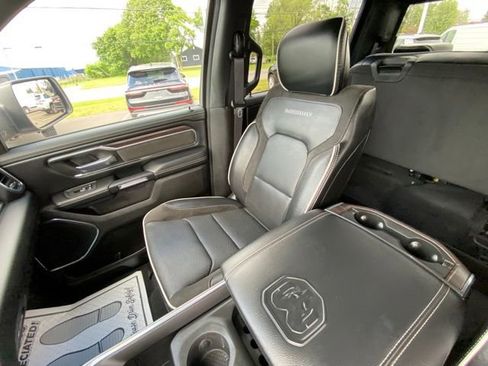 Used 2025 RAM 1500 Laramie w/ Sport Appearance Package AWD/4WD image 12