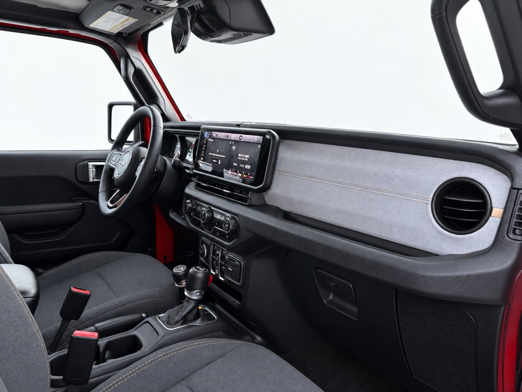 Used 2024 Jeep Wrangler Unlimited w/ Convenience Group AWD/4WD image 26
