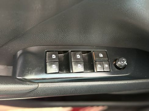 Used 2018 Toyota Camry SE w/ Convenience Package image 22