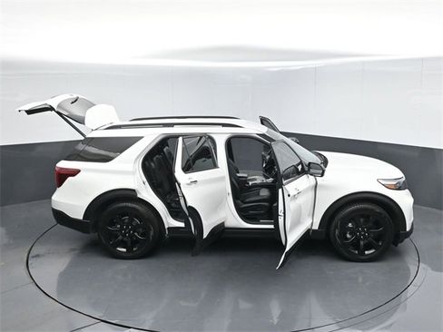 Used 2023 Ford Explorer ST-Line w/ Class IV Trailer Tow Package image 63