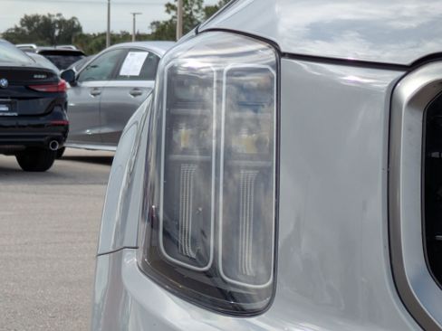 Certified 2023 Kia Telluride EX X-Line image 10