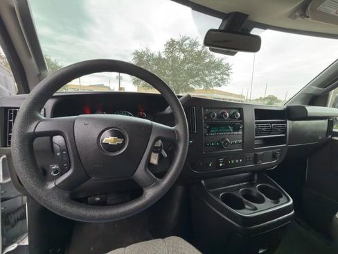 Used 2019 Chevrolet Express 3500 LT w/ LT Preferred Equipment Group image 19
