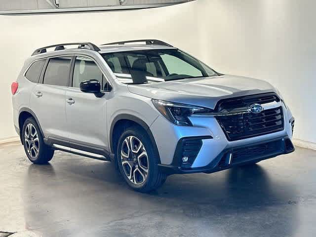 Used 2025 Subaru Ascent Limited AWD/4WD image 21