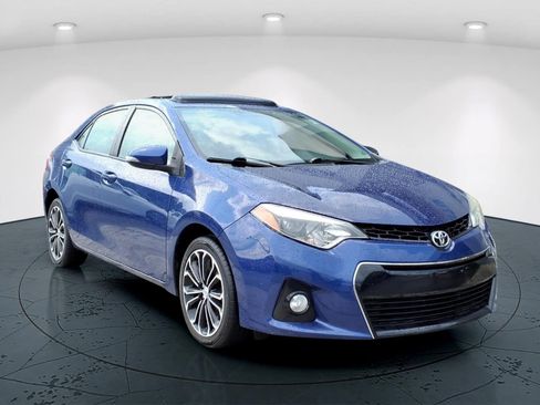 Used 2015 Toyota Corolla S FWD image 1