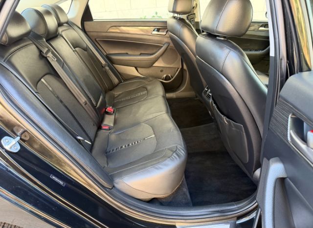 Used 2018 Hyundai Sonata Limited FWD image 15