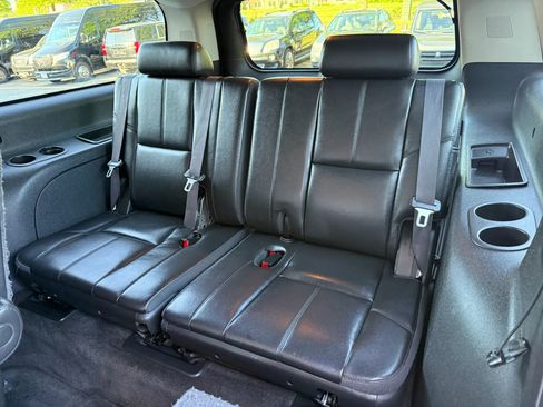 Used 2013 Chevrolet Suburban LT AWD/4WD image 28