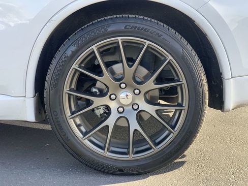 Used 2017 Dodge Durango GT image 31