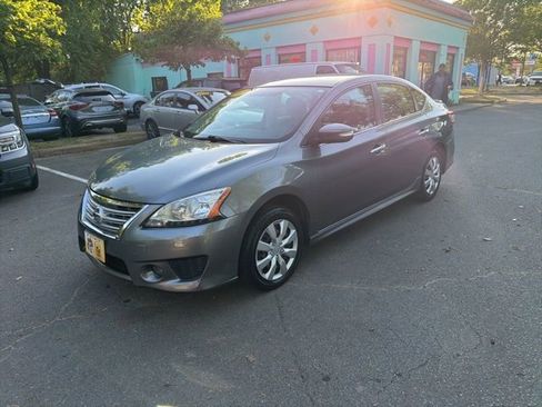 Used 2015 Nissan Sentra SR FWD image 2