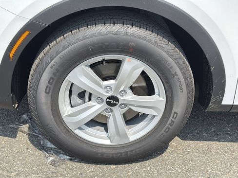 New 2026 Kia Sorento LX FWD image 16