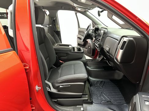 Used 2018 Chevrolet Silverado 1500 LT w/ All Star Edition image 22