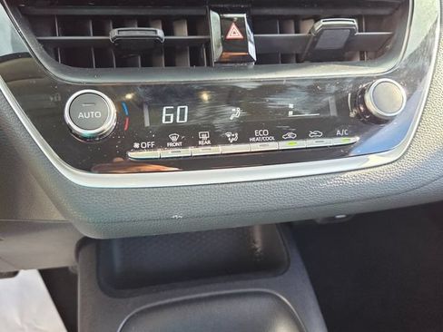 Used 2024 Toyota Corolla LE FWD image 20