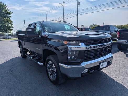 Used 2022 Chevrolet Silverado 2500 LT w/ Convenience Package AWD/4WD image 9