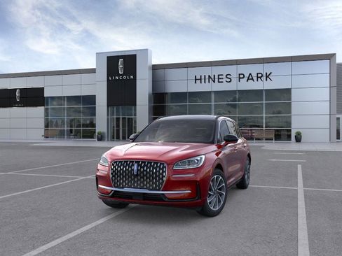 New 2026 Lincoln Corsair Grand Touring image 2