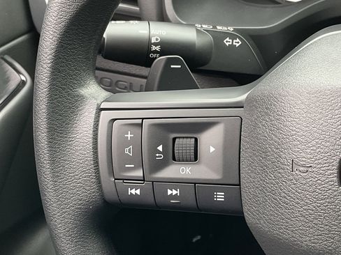 New 2025 Nissan Rogue S image 22