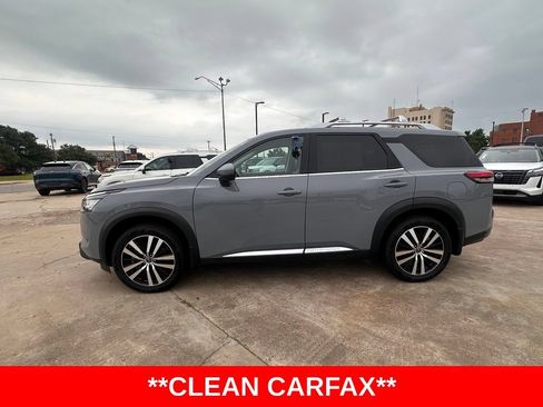 Certified 2023 Nissan Pathfinder Platinum FWD image 2