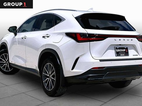 Used 2025 Lexus NX 250 FWD w/ Towing Package (2000 Lbs) image 10