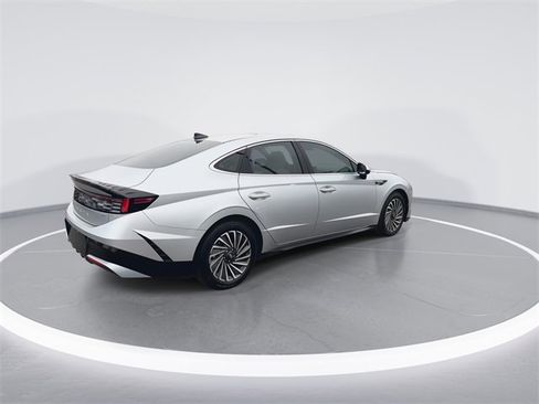 Certified 2025 Hyundai Sonata SEL image 8