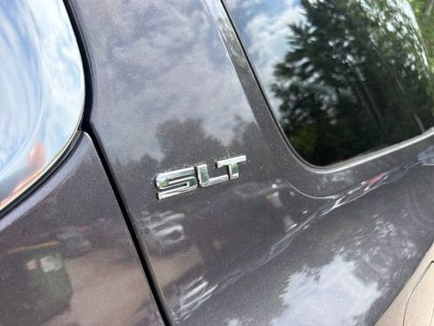 Used 2017 GMC Acadia SLT AWD/4WD image 10