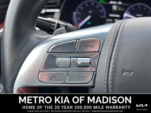 Used 2020 Kia K900 Luxury w/ VIP Package image 19