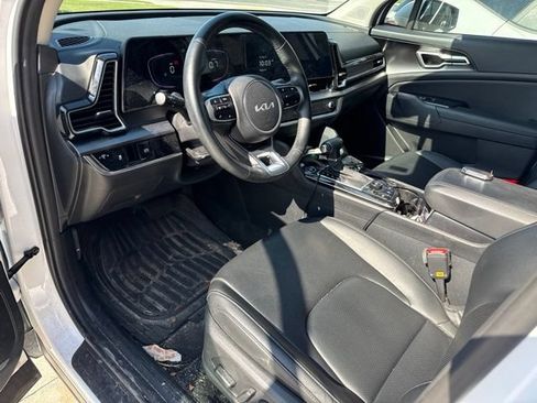 Certified 2025 Kia Sportage EX FWD image 12