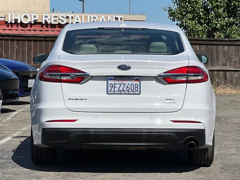 Certified 2020 Ford Fusion SEL FWD image 5