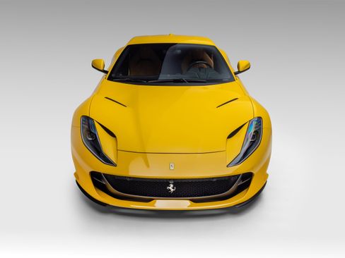 Used 2019 Ferrari 812 Superfast image 4