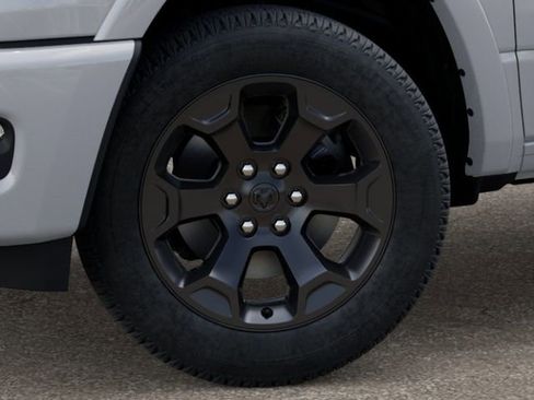 New 2026 RAM 1500 4x4 Crew Cab image 8