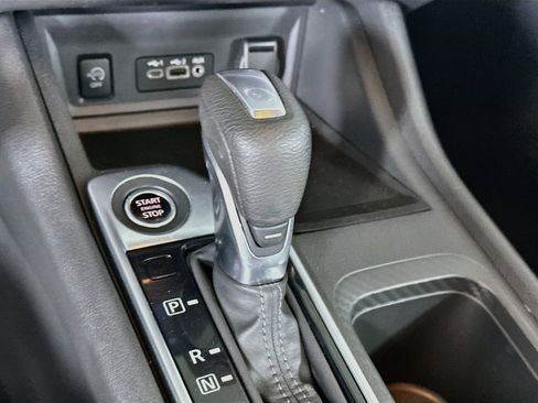 Used 2025 Nissan Sentra SV FWD image 24