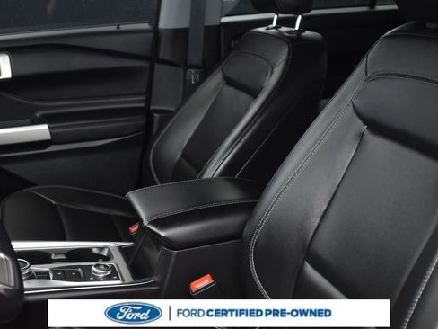 Certified 2023 Ford Explorer XLT w/ Equipment Group 202A image 7