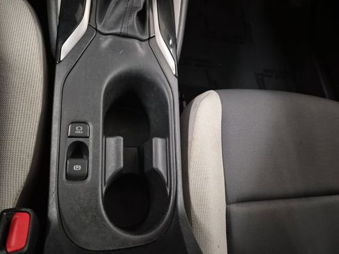 Used 2023 Toyota Corolla LE image 30