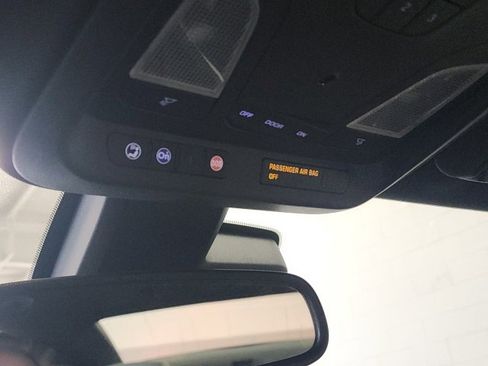 Used 2017 Chevrolet Impala Premier w/ Enhanced Convenience Package image 25