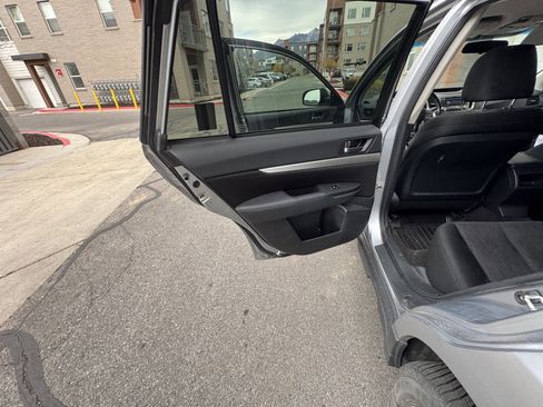 Used 2013 Subaru Outback 2.5i Premium image 22