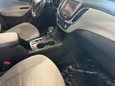 Used 2022 Chevrolet Equinox LS w/ LPO, Floor Liner Package AWD/4WD image 17