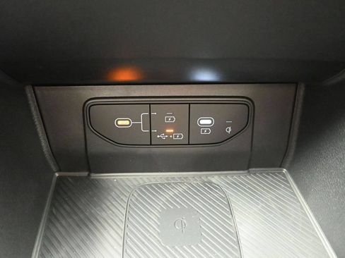 Used 2026 Kia Sportage EX FWD image 15