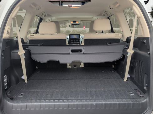 Certified 2023 Lexus GX 460 Premium AWD/4WD image 27