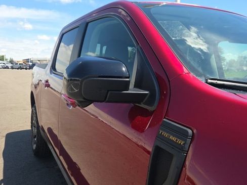 Certified 2025 Ford Maverick Tremor AWD/4WD image 5